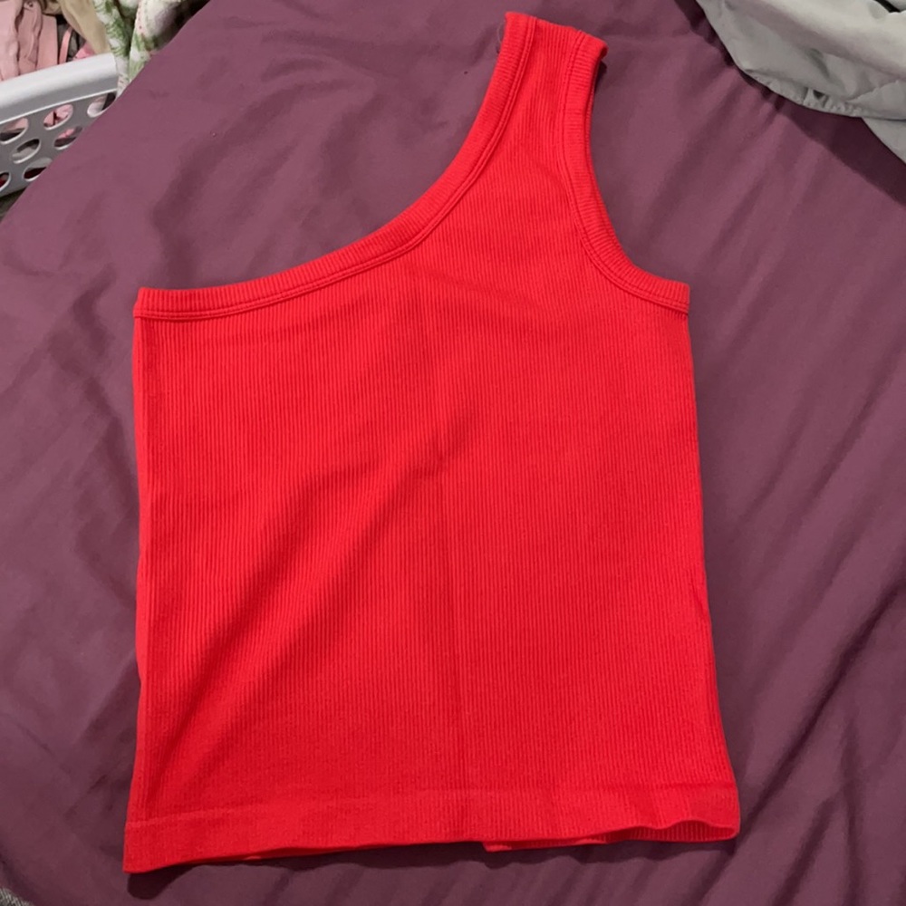 Red one shoulder seamless top